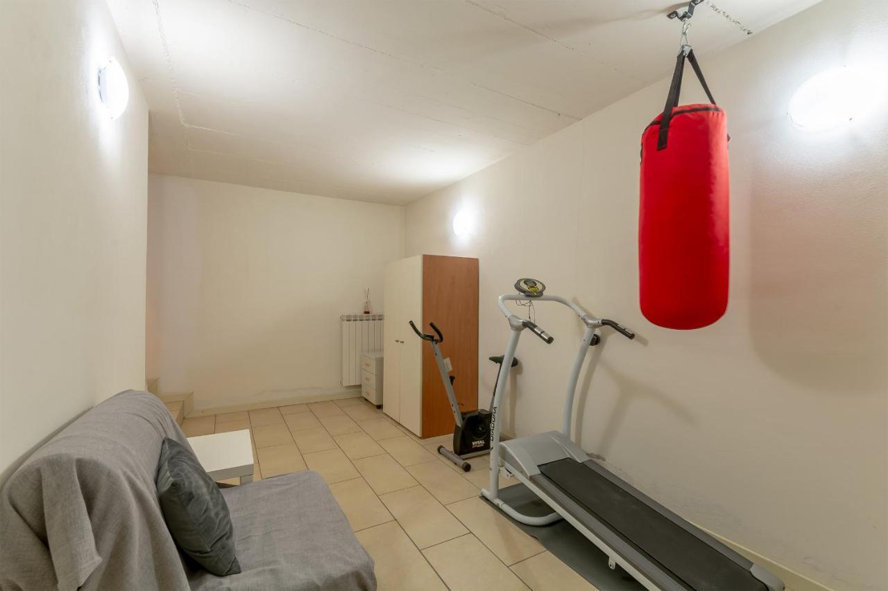 Villino Esse, Libero Su 4 Lati Piu Dependance Nel Cuore Della Versilia Marina di Pietrasanta Ngoại thất bức ảnh